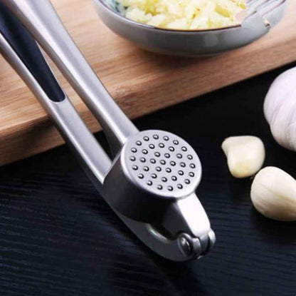 Zulay Kitchen Premium Garlic Press Set - Rust Proof & Dishwasher Safe Professional Garlic Mincer Tool - Easy-Squeeze, Easy-Clean with Soft, Ergonomic Handle - Silicone Garlic Peeler & Brush (Silver